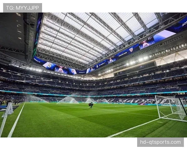 伯纳乌球场确认将在今夏安装可开合顶棚的最终部分 伯纳乌球场确认将在今夏安装可开合顶棚的最终部分